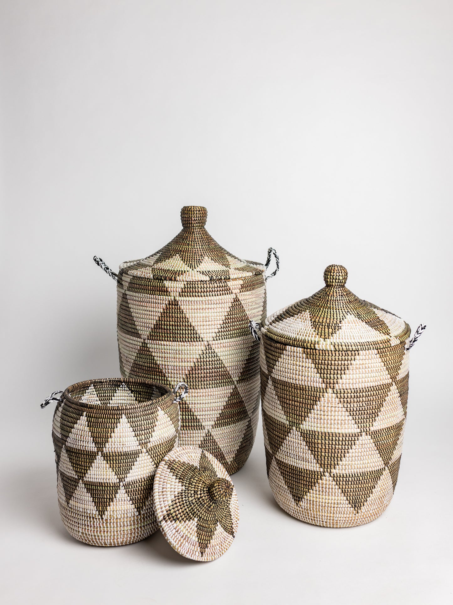 voyage-living.com laundry nesting baskets senegal